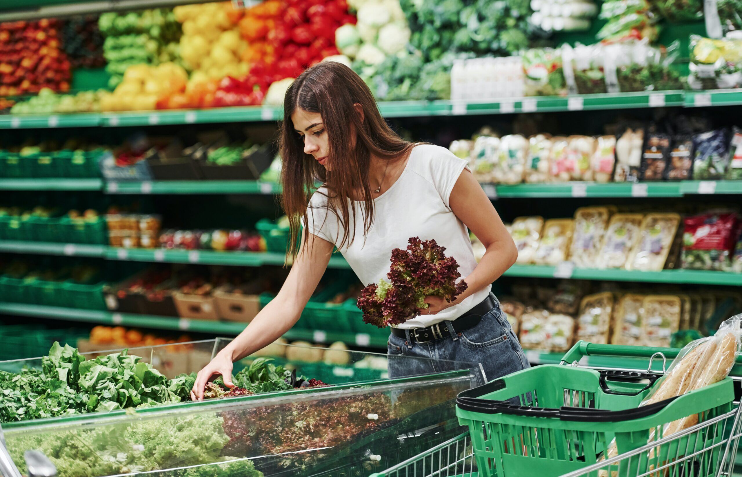 grocery shopping student 